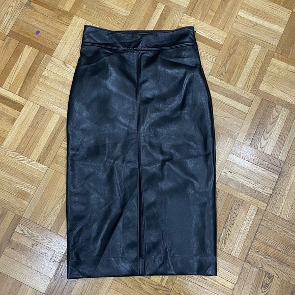 Aritzia babaton skirt size 2 - Picture 3 of 6
